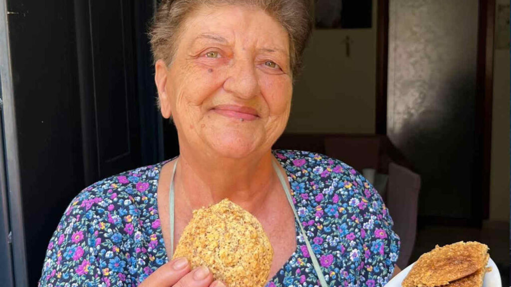 Addio a Zia Teresa, la nonna delle ricette napoletane sui social: migliaia di fan in lacrime zia Teresa