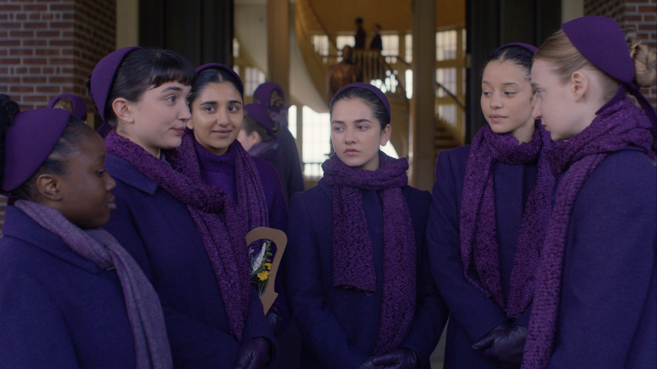 Una scena di The Testaments (fonte: Disney+)