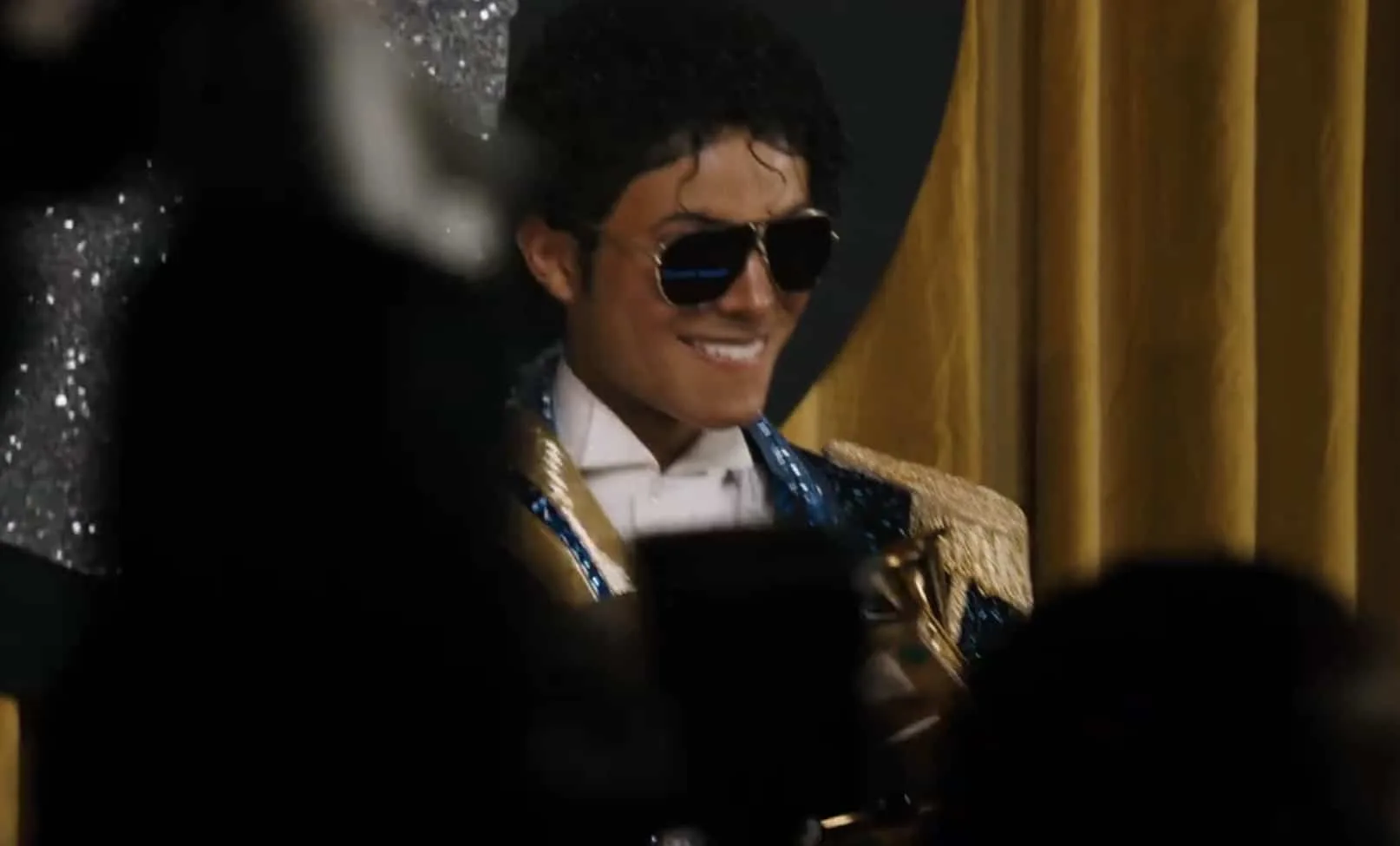 Una scena di Michael. 