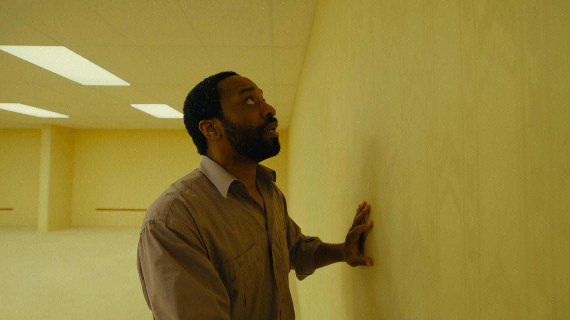 Una scena di Backrooms. Fonte: I Wonder Pictures.
