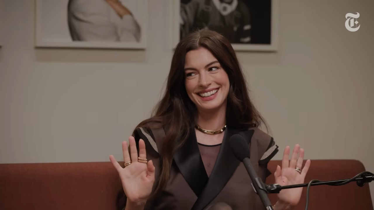 vedevo sempre peggio anne hathaway racconta il problema agli occhi diagnosticato dopo anni da Cinemaserietv.it vedevo sempre peggio anne hathaway racconta il problema agli occhi diagnosticato dopo anni
