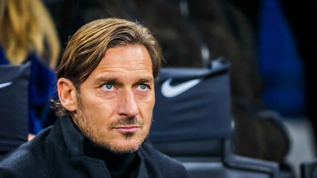 Perché Francesco Totti era assente alla comunione della figlia Isabel: dove si trovava davvero Francesco Totti