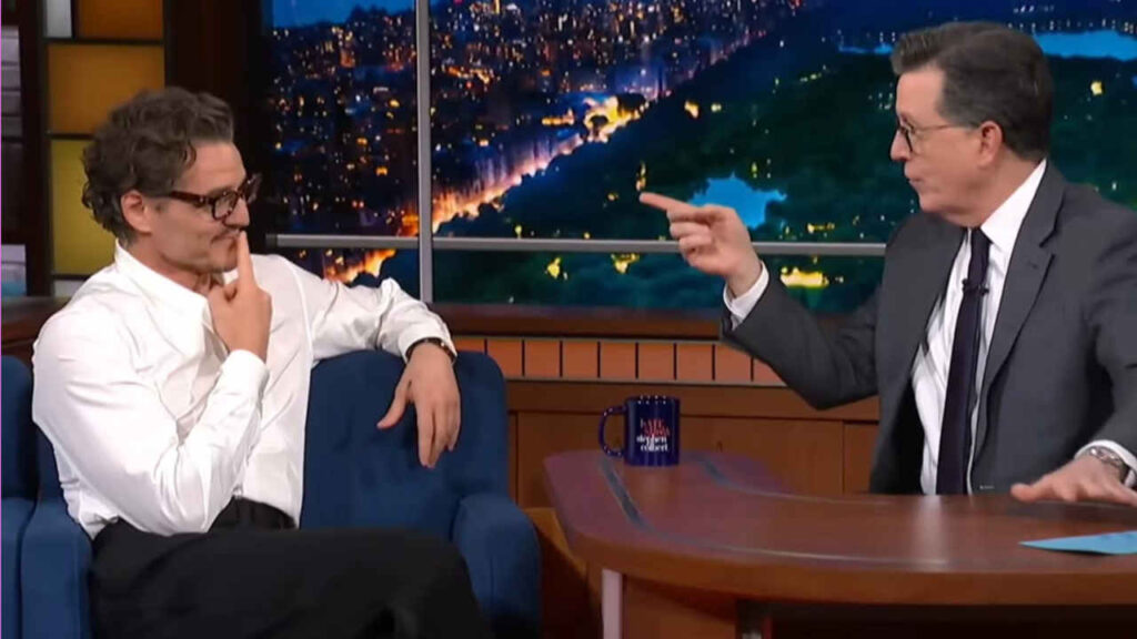 Pedro Pascal e Stephen Colbert