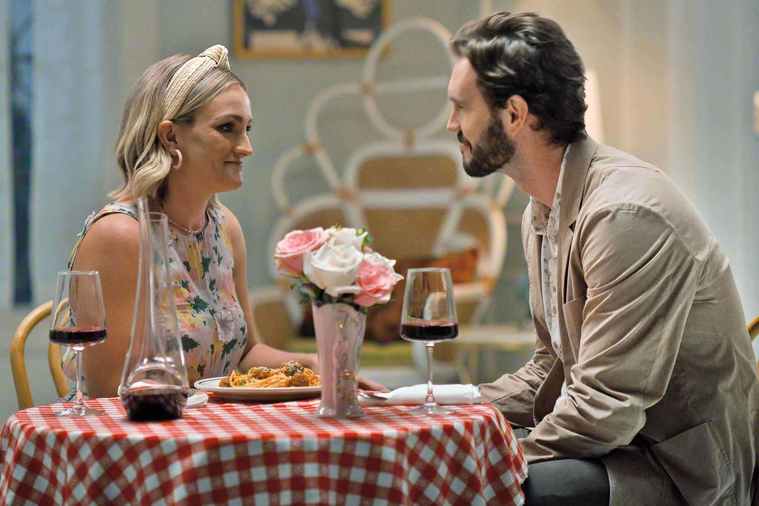 Una scena di Sweet Magnolias 5 (fonte: Netflix)