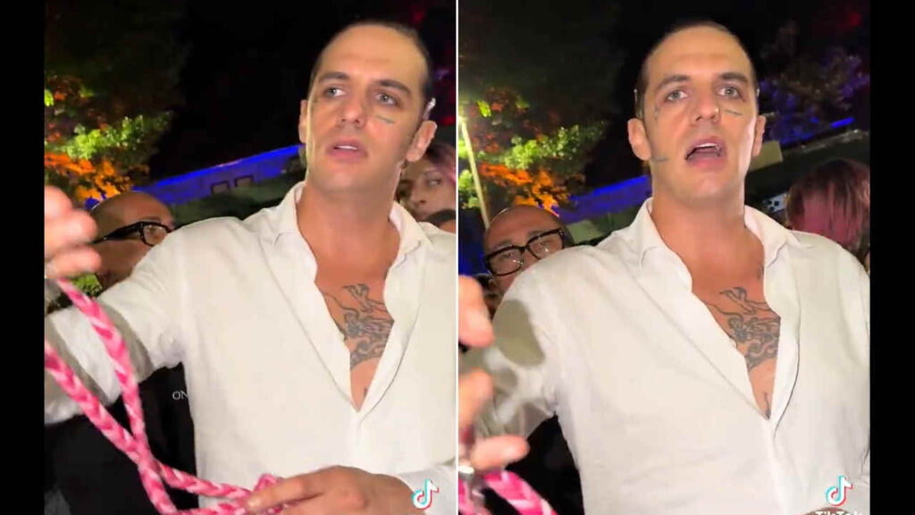 Achille Lauro durante un incontro con i fan