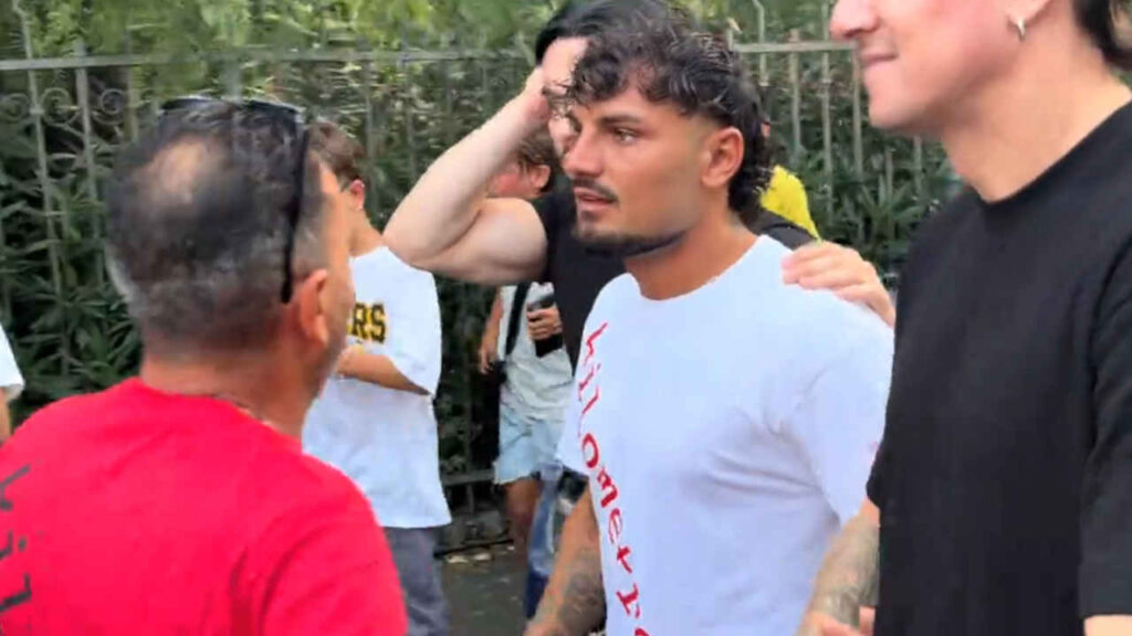 Giovanni di Temptation Island 2026 gira con i bodyguard: fan in delirio dopo il reality (VIDEO) Giovanni Grazioso di Temptation Island 2026 con i bodyguard