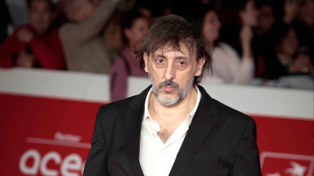 Massimo Ceccherini, l’amico gli paga 300mila euro di debiti: così l’attore sta uscendo dalla ludopatia Massimo Ceccherini alla Festa del Cinema di Roma 2022