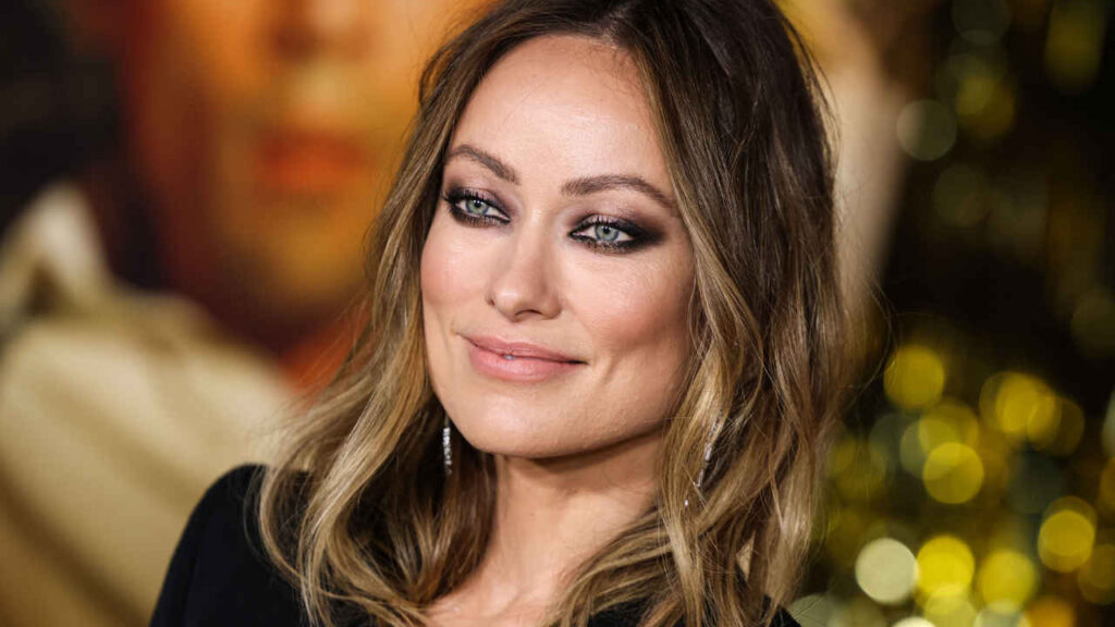 Olivia Wilde, la rivelazione choc: “Ho rischiato di essere calpestata dai cavalli, mi ha salvata Walton Goggins” Olivia Wilde alla premiere di Babylon