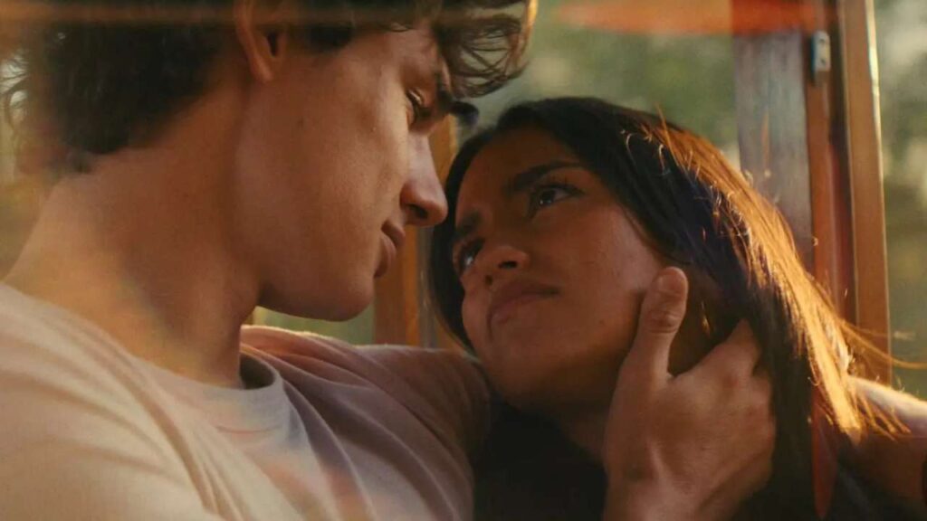 Una scena di The Last Sunrise - L’estate delle prime volte.