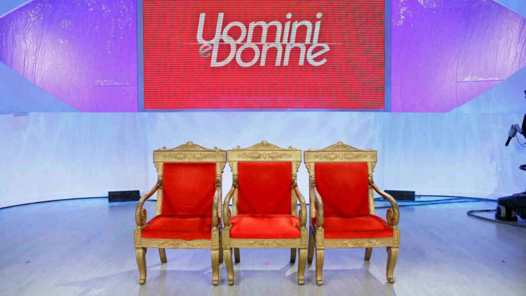 Lo studio di Uomini e Donne