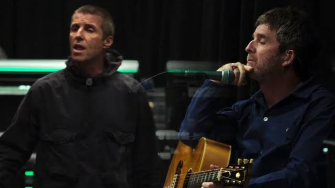 Oasis: Don't Look Back In Anger. Fonte: Disney.