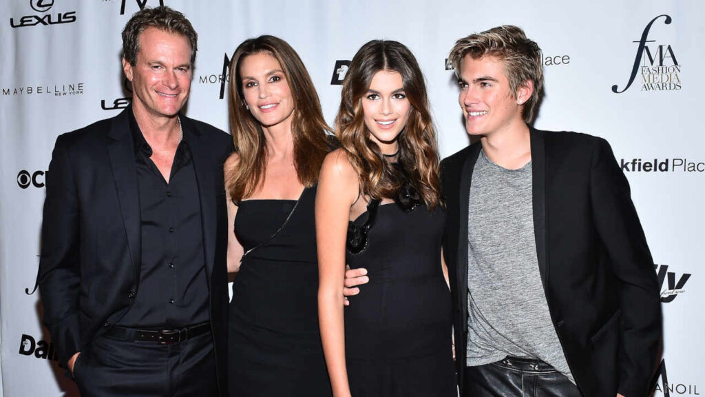 Cindy Crawford e Rande Gerber con i figli Kaia e Presley Gerber nel 2016