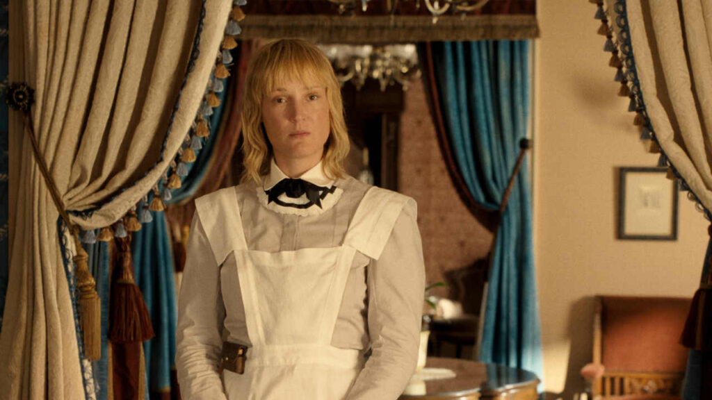 Vicky Krieps è Bridget Sullivan in Monster - la storia di Lizzie Borden