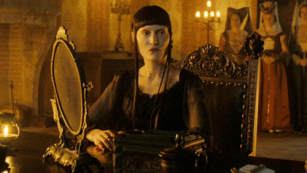 Vicky Krieps è Elizabeth Bathory in Monster - La storia di Lizzie Borden