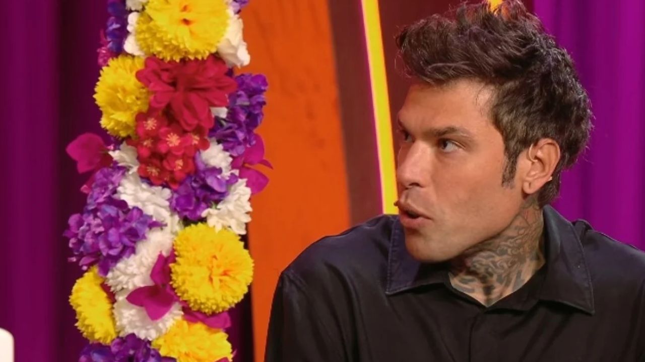 Fedez a R.I.P. - Roast in Peace. Fonte: Prime Video.